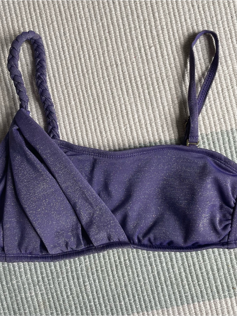 Xhilaration bandeau top with 1 fixed braided strap and 1 removable strap, sz M